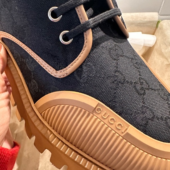 Authentic Gucci Monogram Combat men’s boots -Model: 699970 - Picture 4 of 12